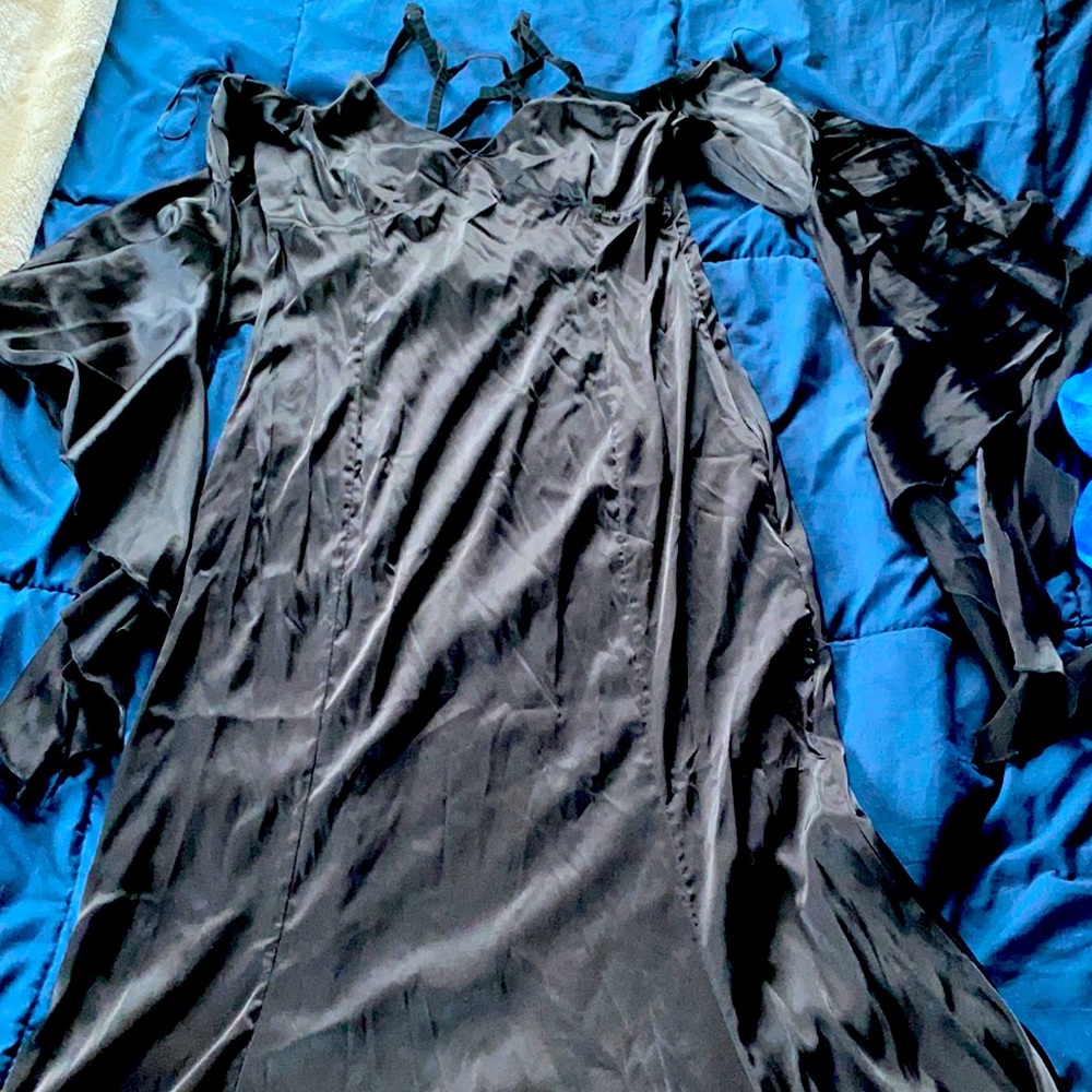 Kill star waterfall sleeve dress